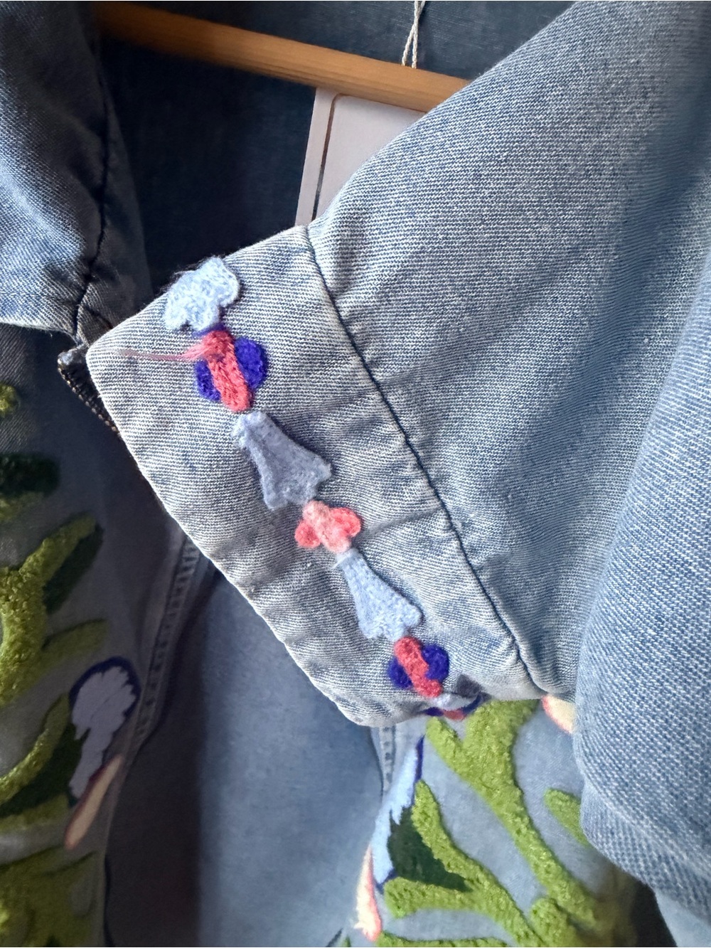 NWT Adore XL Embroidered Zip Front Denim Jacket Floral Statement Blue Boho - Picture 13 of 15